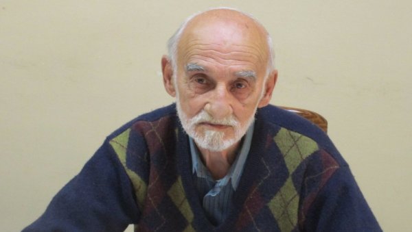 СИН ОЦА ДОСТОЈНО САХРАНИО ТЕК ПОСЛЕ 80 ГОДИНА: Судбина четника кога су са још 32 родољуба Немци стрељали на Опленцу СИН ОЦА ДОСТОЈНО САХРАНИО ТЕК ПОСЛЕ 80 ГОДИНА: Судбина четника кога су са још 32 родољуба Немци стрељали на Опленцу