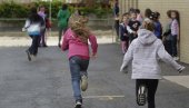 U USTANOVI ZA DECU U MLADE OBELEŽEN SVETSKI DAN DETETA: Crtežima skreću pažnju na sebe U USTANOVI ZA DECU U MLADE OBELEŽEN SVETSKI DAN DETETA: Crtežima skreću pažnju na sebe