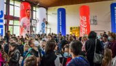 СПОРТСКЕ ИГРЕ: Олимпијац Зделар подржао малишане у Сремској Митровици СПОРТСКЕ ИГРЕ: Олимпијац Зделар подржао малишане у Сремској Митровици