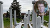 MAUZOLEJ ZA SINANA: Udovica zida impresivnu grobnicu pokojnom pevaču MAUZOLEJ ZA SINANA: Udovica zida impresivnu grobnicu pokojnom pevaču