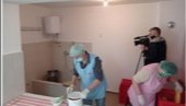 UNAPREĐEN RAD NARODNE KUHINJE: Renoviran punkt za podelu hrane na Paliću UNAPREĐEN RAD NARODNE KUHINJE: Renoviran punkt za podelu hrane na Paliću