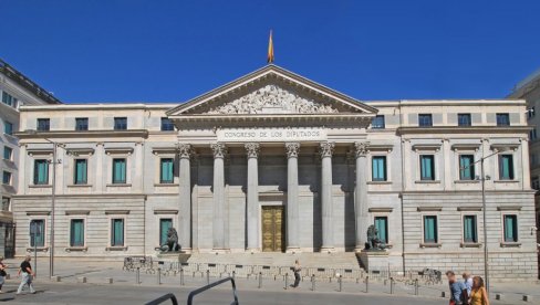 ПРИТИСЛИ И ШПАНЦЕ ДА УДОВОЉЕ АЛБАНЦИМА: Мадрид вероватно отвара канцеларију за везу у Приштини, која ће бити део амбасаде у Београду ПРИТИСЛИ И ШПАНЦЕ ДА УДОВОЉЕ АЛБАНЦИМА: Мадрид вероватно отвара канцеларију за везу у Приштини, која ће бити део амбасаде у Београду