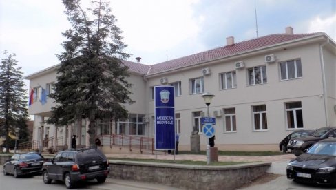ПЛАНИРАНО ВИШЕ ОД ПОЛА МИЛИОНА: Медвеђа наставља улагања у социјалну заштиту ПЛАНИРАНО ВИШЕ ОД ПОЛА МИЛИОНА: Медвеђа наставља улагања у социјалну заштиту