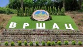 ПОЧЕЛО КУПАЊЕ НА ГРАДСКОМ БАЗЕНУ У ВРШЦУ: Цена улаза иста као пре три године, за ђаке генерације бесплатно