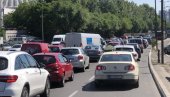 ВЕЛИКИ ЗАСТОЈ КОД САЈМА: Савет возачима - заобиђите овај део града! (ФОТО) ВЕЛИКИ ЗАСТОЈ КОД САЈМА: Савет возачима - заобиђите овај део града! (ФОТО)