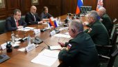 ЗАХВАЛНОСТ РУСИЈИ НА ПРУЖЕНОЈ ПОМОЋИ: Ево о чему су разговарали Дачић и Шојгу ЗАХВАЛНОСТ РУСИЈИ НА ПРУЖЕНОЈ ПОМОЋИ: Ево о чему су разговарали Дачић и Шојгу