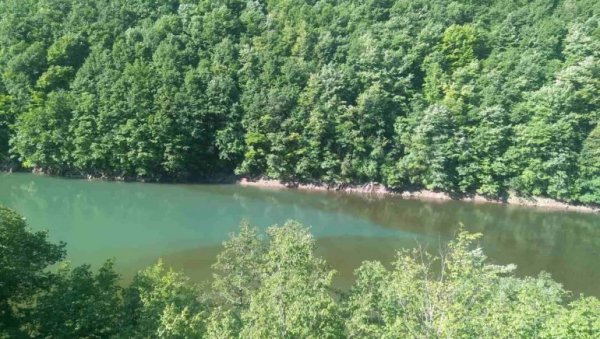 ЦВЕТАЊЕ АЛГИ У ВРБАСУ: Вода је безбедна за пиће ЦВЕТАЊЕ АЛГИ У ВРБАСУ: Вода је безбедна за пиће