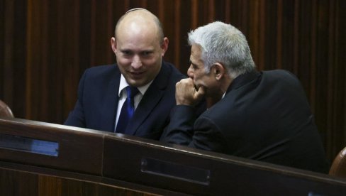 ИЗРАЕЛ УСКОРО ДОБИЈА НОВУ ВЛАДУ: Осам странака потписало коалициони споразум ИЗРАЕЛ УСКОРО ДОБИЈА НОВУ ВЛАДУ: Осам странака потписало коалициони споразум
