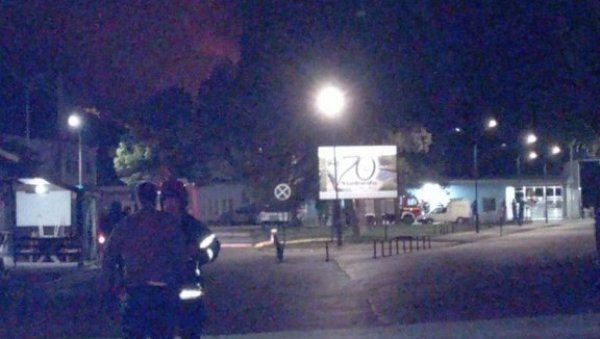 ПРВИ СНИМЦИ ЕКСПЛОЗИЈЕ У ЧАЧКУ - ПОЛИЦИЈА ЕВАКУИСАЛА ПОДРУЧЈЕ: Постоји опасност да се деси катастрофа! (ФОТО/ВИДЕО) ПРВИ СНИМЦИ ЕКСПЛОЗИЈЕ У ЧАЧКУ - ПОЛИЦИЈА ЕВАКУИСАЛА ПОДРУЧЈЕ: Постоји опасност да се деси катастрофа! (ФОТО/ВИДЕО)