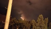 ЕКСПЛОЗИЈЕ У ЧАЧКУ, НАРОД БЕЖИ: Гори фабрика Слободе, одјекују детонације (ФОТО/ВИДЕО) ЕКСПЛОЗИЈЕ У ЧАЧКУ, НАРОД БЕЖИ: Гори фабрика Слободе, одјекују детонације (ФОТО/ВИДЕО)