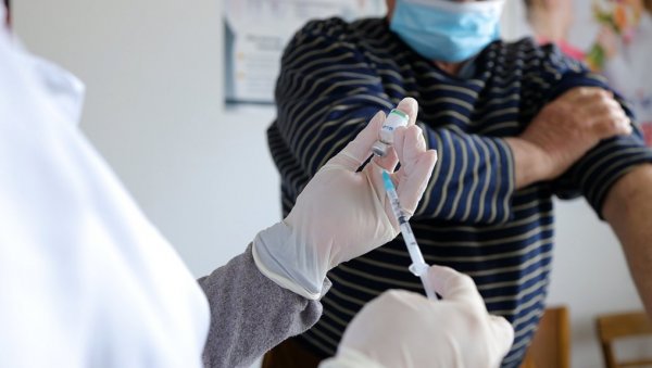 ИМНИЗАЦИЈА У ТУРСКОЈ: Више од 84,8% људи примило бар једну дозу вакцине ИМНИЗАЦИЈА У ТУРСКОЈ: Више од 84,8% људи примило бар једну дозу вакцине