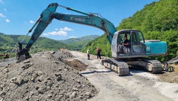 УКЛОЊЕНА ЕКОЛОШКА БОМБА СА ОБАЛЕ ЛИМА: Санација депоније Стањевине у завршној фази УКЛОЊЕНА ЕКОЛОШКА БОМБА СА ОБАЛЕ ЛИМА: Санација депоније Стањевине у завршној фази