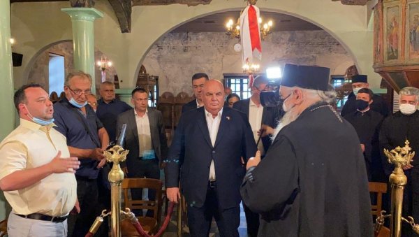 ДРАГАН МАРКОВИЋ ПАЛМА У СОЛУНУ: Пријем код митрополита солунског Варнаве ДРАГАН МАРКОВИЋ ПАЛМА У СОЛУНУ: Пријем код митрополита солунског Варнаве