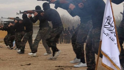 KO STOJI IZA OFANZIVE DŽIHADISTA U SIRIJI: Iran – Ovo je američko-izraelska zavera, napad počeo odmah po postizanju sporazuma sa Hezbolahom KO STOJI IZA OFANZIVE DŽIHADISTA U SIRIJI: Iran – Ovo je američko-izraelska zavera, napad počeo odmah po postizanju sporazuma sa Hezbolahom