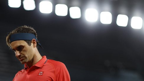GLEDAM TENIS KAD MI DECA DOZVOLE: Federer uživa u penziji bez belog sporta GLEDAM TENIS KAD MI DECA DOZVOLE: Federer uživa u penziji bez belog sporta