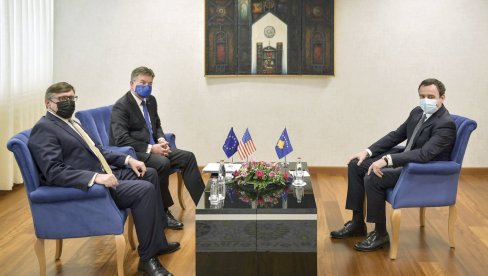 ТАОЦИ СМО БРИСЕЛА ЗБОГ ЛАЖНЕ ДРЖАВЕ: Наш пут ка ЕУ је условљен дијалогом са косовским Албанцима који га одбијају ТАОЦИ СМО БРИСЕЛА ЗБОГ ЛАЖНЕ ДРЖАВЕ: Наш пут ка ЕУ је условљен дијалогом са косовским Албанцима који га одбијају