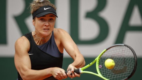 ZA PEHAR NOVA LICA: Vimbldonsko finale dama Krejčikova - Paolini ZA PEHAR NOVA LICA: Vimbldonsko finale dama Krejčikova - Paolini