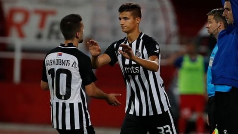 PRVI ODLAZAK IZ HUMSKE: Napadač napustio crno-bele PRVI ODLAZAK IZ HUMSKE: Napadač napustio crno-bele