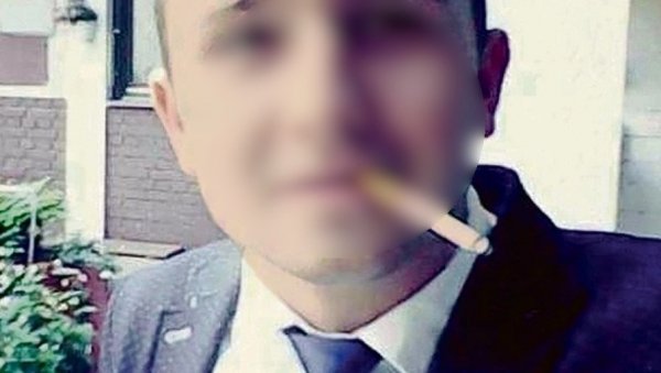 ОВО ЈЕ МИЛОШ КОЈИ ЈЕ ЗАПАЛИО ЧОВЕКА: Бабиног партнера полио бензином и бацио шибицу, жртва се бори за живот ОВО ЈЕ МИЛОШ КОЈИ ЈЕ ЗАПАЛИО ЧОВЕКА: Бабиног партнера полио бензином и бацио шибицу, жртва се бори за живот