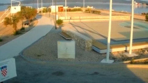 СВЕДОЧЕЊА НАКОН ЗЕМЉОТРЕСА КОД ШИБЕНИКА: Мислио сам да је кинеска ракета СВЕДОЧЕЊА НАКОН ЗЕМЉОТРЕСА КОД ШИБЕНИКА: Мислио сам да је кинеска ракета