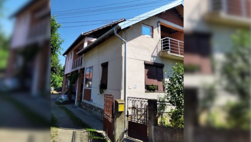 ĆERKA JE ZATEKLA U LOKVI KRVI: Detalji porodične tragedije kod Kruševca, Miru posle svađe pijani muž ubio čekićem! ĆERKA JE ZATEKLA U LOKVI KRVI: Detalji porodične tragedije kod Kruševca, Miru posle svađe pijani muž ubio čekićem!