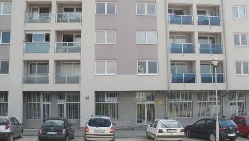 ЋЕРКИ ДОСУДИО ЈЕФТИНИЈИ СТАН: Драган Боровчанин оптужен за корупцију ЋЕРКИ ДОСУДИО ЈЕФТИНИЈИ СТАН: Драган Боровчанин оптужен за корупцију