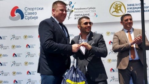 SPORTSKI SAVEZ SRBIJE POSETIO KiM: Štefanek i Marinković predvodili delegaciju SPORTSKI SAVEZ SRBIJE POSETIO KiM: Štefanek i Marinković predvodili delegaciju