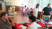 ДРЕНОВЧАНИ НА СПАСОВДАН ДОНИРАЛИ КРВ: Данас њихова традиционална акција и сеоска слава ДРЕНОВЧАНИ НА СПАСОВДАН ДОНИРАЛИ КРВ: Данас њихова традиционална акција и сеоска слава