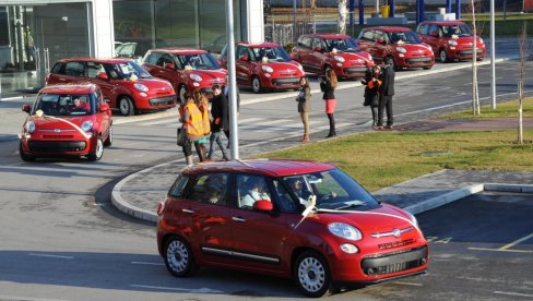 SIVO, VOLIM TE ŠARENO: Koje boje će biti budući automobili