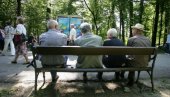 БОНУС И ДО 100 ЕВРА: Обезбеђена једнократна новчана помоћ за 64.370 пензионера БОНУС И ДО 100 ЕВРА: Обезбеђена једнократна новчана помоћ за 64.370 пензионера