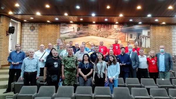 КОВИД НИЈЕ УНИШТИО ХУМАНОСТ: Врањанци прикупили 2,5 хиљаде јединица крви КОВИД НИЈЕ УНИШТИО ХУМАНОСТ: Врањанци прикупили 2,5 хиљаде јединица крви