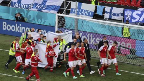 ZVANIČNO SAOPŠTENJE UEFA: Eriksen se nalazi u bolnici i stabilizovan je (FOTO) ZVANIČNO SAOPŠTENJE UEFA: Eriksen se nalazi u bolnici i stabilizovan je (FOTO)