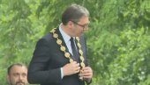 NA MNOGAJA LJETA: Predsedniku uručen Orden Prepodobnog Prohora Pčinjskog NA MNOGAJA LJETA: Predsedniku uručen Orden Prepodobnog Prohora Pčinjskog