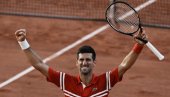 ЂОКОВИЋ ЋЕ ИГРАТИ НА РОЛАН ГАРОСУ: Стигла потврда да ће Новак бранити титулу у Паризу ЂОКОВИЋ ЋЕ ИГРАТИ НА РОЛАН ГАРОСУ: Стигла потврда да ће Новак бранити титулу у Паризу