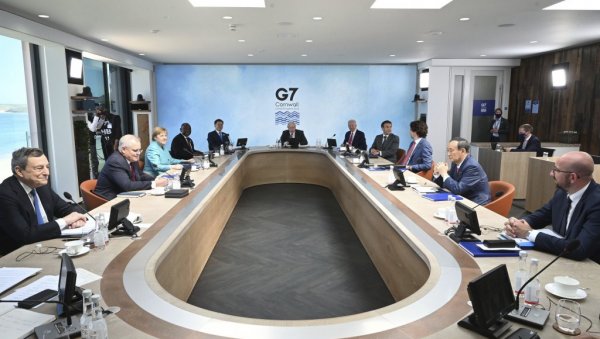 ЗАХТЕВ ЗА Г7: Украјина тражи 50 милијарди долара помоћи ЗАХТЕВ ЗА Г7: Украјина тражи 50 милијарди долара помоћи