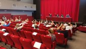 СУБВЕНЦИЈЕ ЗА ПРИВРЕДНИКЕ: Општина Свилајнац издваја 6 милиона динара СУБВЕНЦИЈЕ ЗА ПРИВРЕДНИКЕ: Општина Свилајнац издваја 6 милиона динара