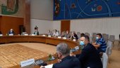 КРИЗНИ ШТАБ ЗАСЕДА ДАНАС: О епидемиолошкој ситуацији и плановима за имунизацију - број заражених у порасту КРИЗНИ ШТАБ ЗАСЕДА ДАНАС: О епидемиолошкој ситуацији и плановима за имунизацију - број заражених у порасту