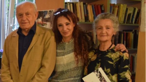 ДАРОВИТА ПЕРА У ТРИ ГЕНЕРАЦИЈЕ: Изложба о Бојићима - Милутину, Радивоју, Драгославу, Мирку и Зоји ДАРОВИТА ПЕРА У ТРИ ГЕНЕРАЦИЈЕ: Изложба о Бојићима - Милутину, Радивоју, Драгославу, Мирку и Зоји