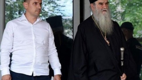 НОВА БРУКА ЗДРАВКА КРИВОКАПИЋА: Божо Милоњић открио због чега је смењен - Биће ми драго што ћу остати на страни народа НОВА БРУКА ЗДРАВКА КРИВОКАПИЋА: Божо Милоњић открио због чега је смењен - Биће ми драго што ћу остати на страни народа