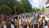 FESTIVAL FOLKLORA NA ČUKARICI Tradicionalna manifestacija u nedelju na Banovom brdu FESTIVAL FOLKLORA NA ČUKARICI Tradicionalna manifestacija u nedelju na Banovom brdu