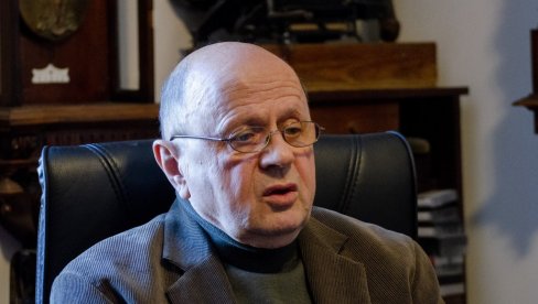 NEMA REČNIK, NI PRAVOPIS, SAMO - KAZNU: Rodno osetljiv jezik, po zakonu koji struka osporava, mediji treba da primene od maja NEMA REČNIK, NI PRAVOPIS, SAMO - KAZNU: Rodno osetljiv jezik, po zakonu koji struka osporava, mediji treba da primene od maja