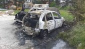 ПОДМЕТНУТ ПОЖАР КОД КОВИД БОЛНИЦЕ? Изгорела два аутомобила у Пљевљима, врши се увиђај ПОДМЕТНУТ ПОЖАР КОД КОВИД БОЛНИЦЕ? Изгорела два аутомобила у Пљевљима, врши се увиђај