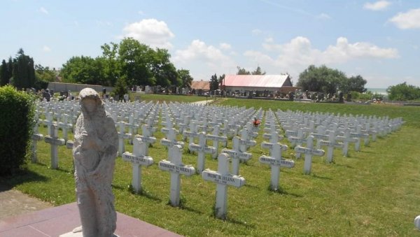 У ШАРВАРУ СУ И ДЕЦУ САТИРАЛИ: Само у првој години од депортације умрло је 1.500 малишана У ШАРВАРУ СУ И ДЕЦУ САТИРАЛИ: Само у првој години од депортације умрло је 1.500 малишана