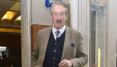 КАКО ЈЕ БОЈСИ ПОСТАО СРБИН: Чувени Џон Чалис открио зашто је тражио српско држављанство КАКО ЈЕ БОЈСИ ПОСТАО СРБИН: Чувени Џон Чалис открио зашто је тражио српско држављанство