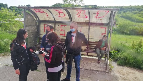 БРОЈ ОЧИТАВАЊА СКОЧИО 130 ОДСТО: Контролори патролирају дуж Зрењанинца и код Малог Пожаревца БРОЈ ОЧИТАВАЊА СКОЧИО 130 ОДСТО: Контролори патролирају дуж Зрењанинца и код Малог Пожаревца