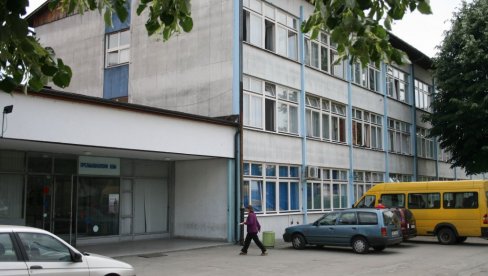 ЗАПОСЛИЛИ СЕ СА ЛАЖНИМ ДИПЛОМАМА? Полиција открила малверзације у „Средњошколском дому Бањалука ЗАПОСЛИЛИ СЕ СА ЛАЖНИМ ДИПЛОМАМА? Полиција открила малверзације у „Средњошколском дому Бањалука