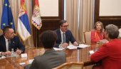 СУСРЕТ СА КОМЕСАРКОМ ЕУ: Председник Вучић разговарао са Илвом Јохансон (ФОТО) СУСРЕТ СА КОМЕСАРКОМ ЕУ: Председник Вучић разговарао са Илвом Јохансон (ФОТО)