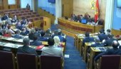 СКАНДАЛ У ПОДГОРИЦИ: У Парламенту Црне Горе изгласана Резолуција о геноциду Сребреници СКАНДАЛ У ПОДГОРИЦИ: У Парламенту Црне Горе изгласана Резолуција о геноциду Сребреници
