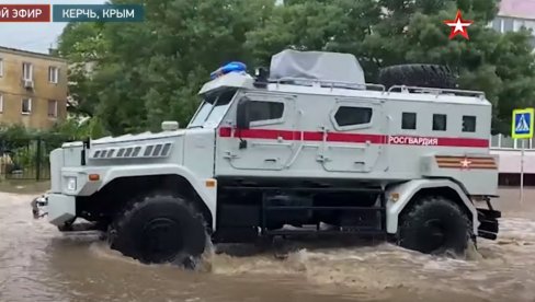 KIJEV SE RUGA POPLAVNJENOM KRIMU: Bog im je dao previše vode odjednom KIJEV SE RUGA POPLAVNJENOM KRIMU: Bog im je dao previše vode odjednom
