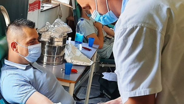СПАСИТИ ЈЕДАН ЖИВОТ ЈЕ СВЕТИЊА: Четврта овогодишња Акција добровољног давања крви у Модричи СПАСИТИ ЈЕДАН ЖИВОТ ЈЕ СВЕТИЊА: Четврта овогодишња Акција добровољног давања крви у Модричи